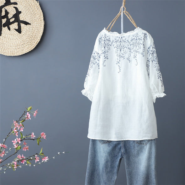 【S~3XL】フレアデザイン　刺繍入り　花柄　カジュアル　中袖ブラウス