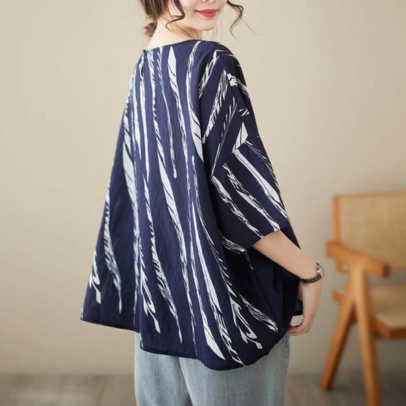 大人ファッション　ゆるシルエット　おしゃれ　ブラウス　夏Ｔシャツ