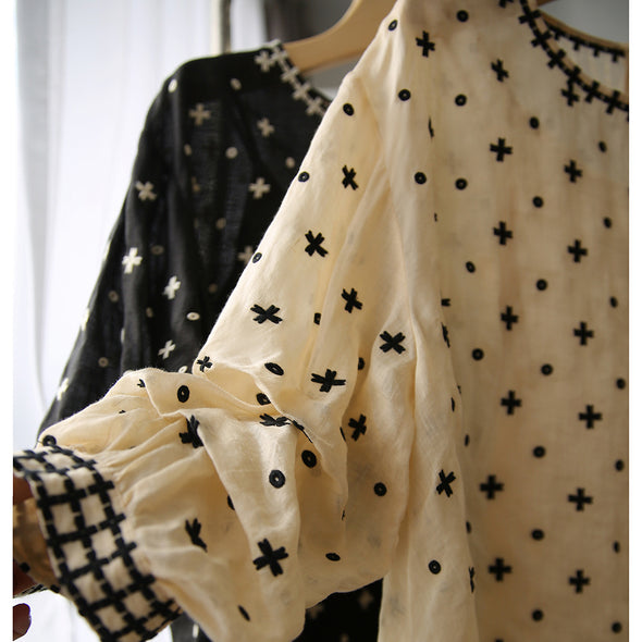 【S~3XL】刺繍　薄手生地　シフォン　パフスリーブ　夏トップス