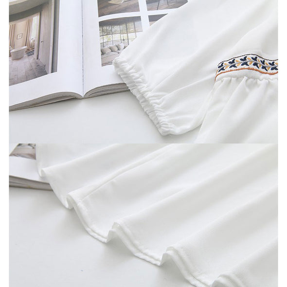 【2XL～4XL】パフスリーブ　ゆったりサイズ　刺繍入り　夏中袖シャツ