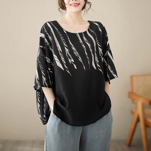 大人ファッション　ゆるシルエット　おしゃれ　ブラウス　夏Ｔシャツ