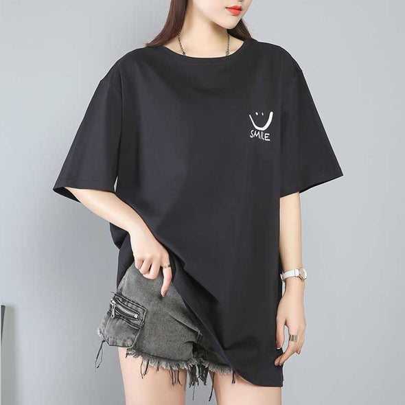 大きいサイズレディースTシャツ　【4XL~8XL】スマイル　おしゃれプリント　ゆったり　お尻すっぽり