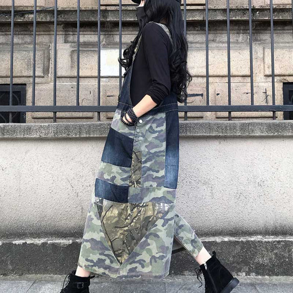 大人デニムワンピース　迷彩柄　スリット　デニムサロペットワンピース デニムワンピース